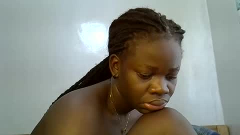 ollleina online show from February 26, 5:28 am