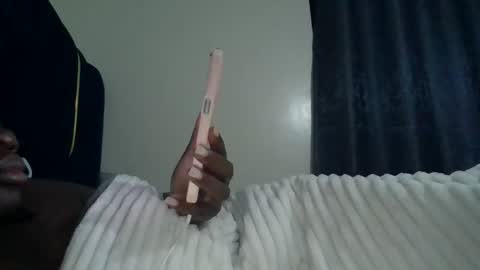 ollleina online show from April 20, 11:50 pm