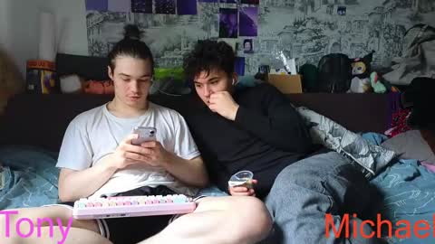 Snapshot of ololkd chatting on April 28, 7:46 am Tony online show from April 28, 7:46 am