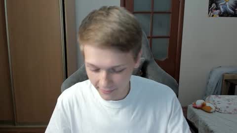 Oliver and Mira online show from October 11, 10:19 pm