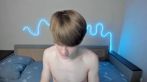 Oliver and Mira online show from February 18, 9:49 am