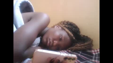 olwami4 online show from April 4, 6:44 am