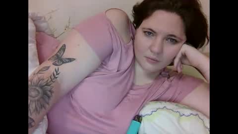 Snapshot of olyafire chatting on December 28, 6:40 pm OlyaFire online show from December 28, 6:40 pm