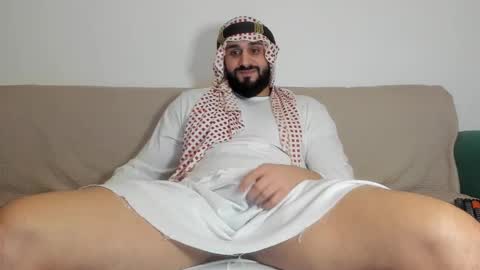 Snapshot of omar_xoxo chatting on March 7, 9:29 am Omar online show from March 7, 9:29 am