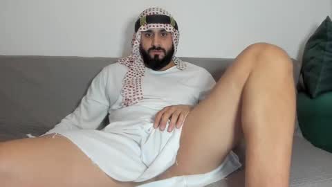 Snapshot of omar_xoxo chatting on October 7, 6:32 am Omar online show from October 7, 6:32 am