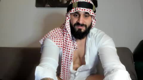 Snapshot of omar_xoxo chatting on October 9, 6:44 am Omar online show from October 9, 6:44 am