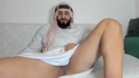 Snapshot of omar_xoxo chatting on October 29, 7:43 am Omar online show from October 29, 7:43 am