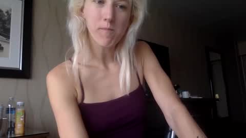 omilk online show from September 27, 4:45 pm