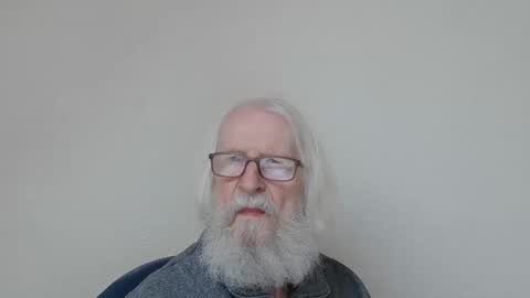 Somewhere over the rainbow online show from November 9, 7:50 am