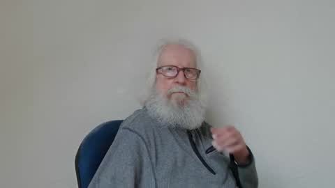 Somewhere over the rainbow online show from January 18, 1:59 pm