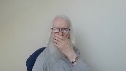 Somewhere over the rainbow online show from March 12, 8:09 am