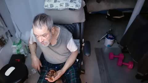 Snapshot of ondoko1234 chatting on February 28, 2:01 am ondoko1234 online show from February 28, 2:01 am