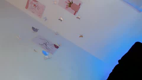 jessy online show from April 12, 4:39 am