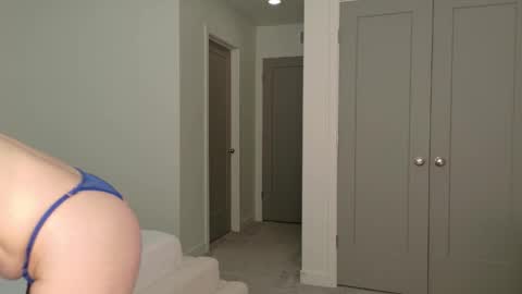 oneandonlytaylorcollins online show from February 11, 11:10 pm