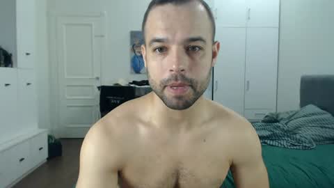 Snapshot of onebestlover chatting on July 8, 8:52 am onebestlover online show from July 8, 8:52 am