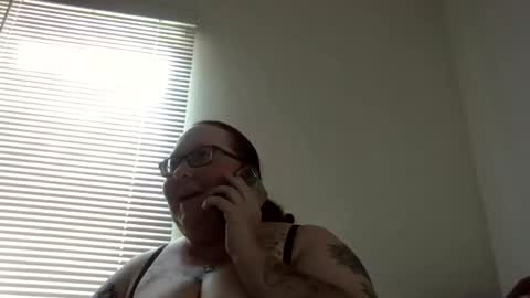 Snapshot of onedaffodil84 chatting on July 18, 11:08 pm Pixie online show from July 18, 11:08 pm