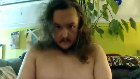 Oneeyeskull online show from January 6, 10:01 pm