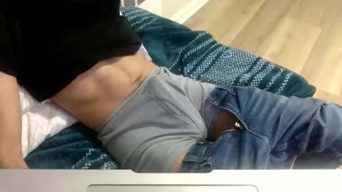 onehitwonder21 online show from January 16, 1:42 am