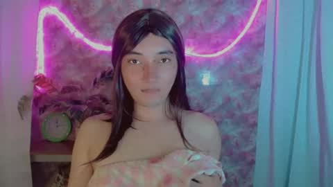 Snapshot of onelesslonelygirl69 chatting on July 26, 9:05 am KLIER online show from July 26, 9:05 am