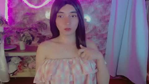Snapshot of onelesslonelygirl69 chatting on August 6, 6:32 pm KLIER online show from August 6, 6:32 pm