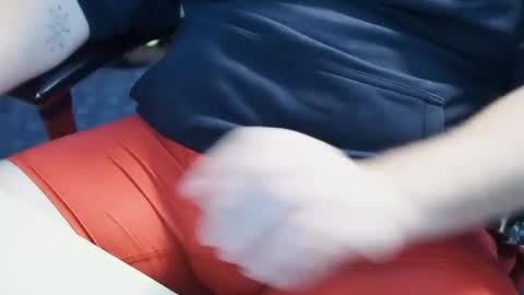 Snapshot of onemanmafia chatting on March 6, 1:46 pm OneManMafia online show from March 6, 1:46 pm