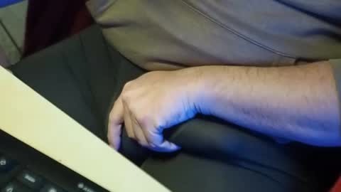 Snapshot of onemanmafia chatting on January 15, 3:16 pm OneManMafia online show from January 15, 3:16 pm