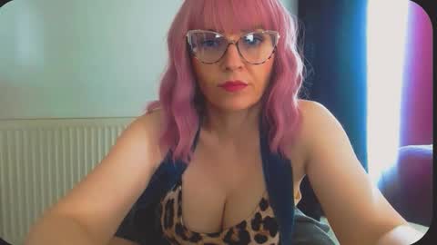Snapshot of onemoreblonde chatting on April 20, 10:51 am Nicol online show from April 20, 10:51 am