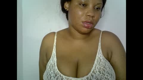 Snapshot of oneofdbestchubbygaloncb chatting on April 25, 6:38 am oneofdbestchubbygaloncb online show from April 25, 6:38 am