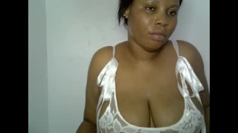 Snapshot of oneofdbestchubbygaloncb chatting on April 26, 5:32 pm oneofdbestchubbygaloncb online show from April 26, 5:32 pm