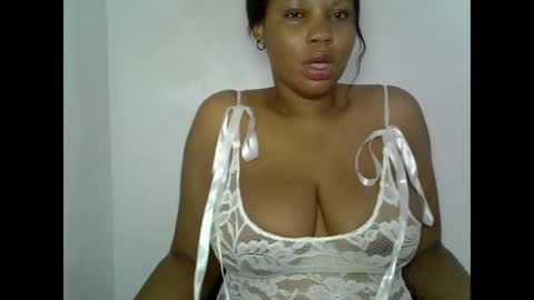 Snapshot of oneofdbestchubbygaloncb chatting on April 27, 5:38 am oneofdbestchubbygaloncb online show from April 27, 5:38 am