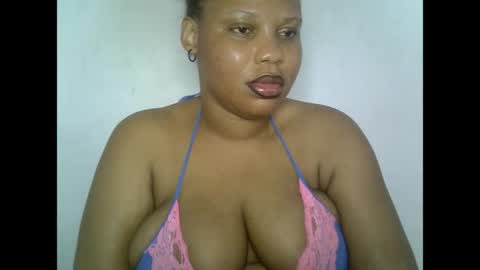 Snapshot of oneofdbestchubbygaloncb chatting on May 15, 6:53 am oneofdbestchubbygaloncb online show from May 15, 6:53 am