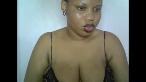 Snapshot of oneofdbestchubbygaloncb chatting on May 16, 3:44 pm oneofdbestchubbygaloncb online show from May 16, 3:44 pm