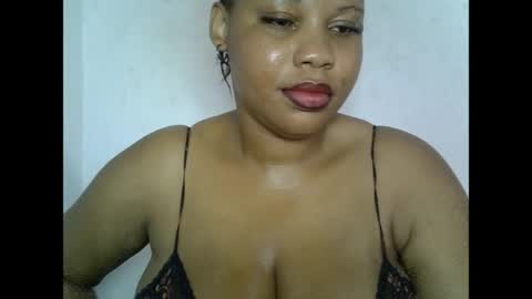 Snapshot of oneofdbestchubbygaloncb chatting on May 23, 4:55 pm oneofdbestchubbygaloncb online show from May 23, 4:55 pm