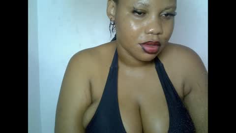 Snapshot of oneofdbestchubbygaloncb chatting on May 25, 4:02 pm oneofdbestchubbygaloncb online show from May 25, 4:02 pm