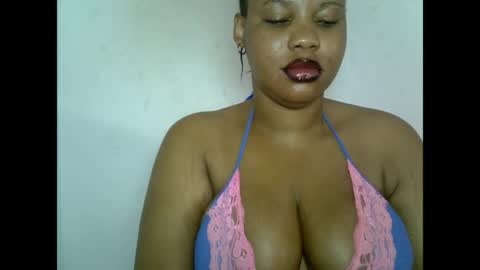 Snapshot of oneofdbestchubbygaloncb chatting on May 28, 4:21 am oneofdbestchubbygaloncb online show from May 28, 4:21 am