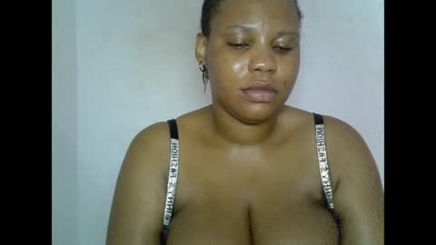 Snapshot of oneofdbestchubbygaloncb chatting on May 30, 6:32 am oneofdbestchubbygaloncb online show from May 30, 6:32 am