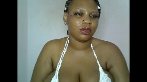 Snapshot of oneofdbestchubbygaloncb chatting on June 4, 7:03 am oneofdbestchubbygaloncb online show from June 4, 7:03 am