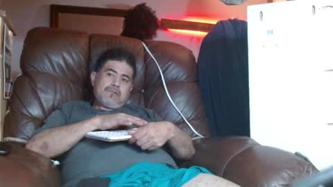 Snapshot of onewayallday chatting on November 6, 12:06 pm onewaykenny online show from November 6, 12:06 pm