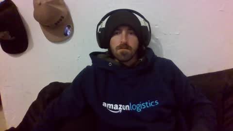 Snapshot of oniyoshiken chatting on October 6, 6:49 pm oniyoshiken online show from October 6, 6:49 pm