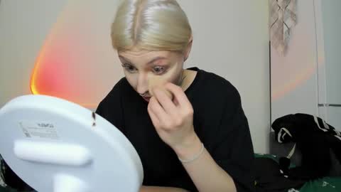 Iva online show from October 27, 12:53 pm