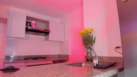 misssaray official online show from September 23, 1:41 am