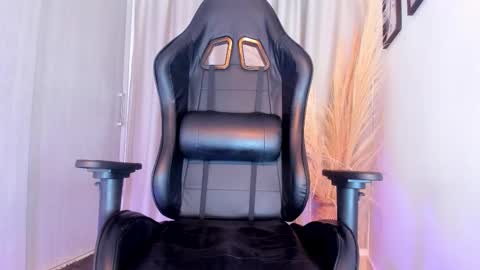 misssaray official online show from February 16, 10:28 pm