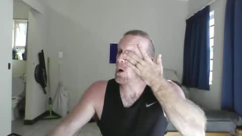 For me to know online show from October 31, 5:30 am