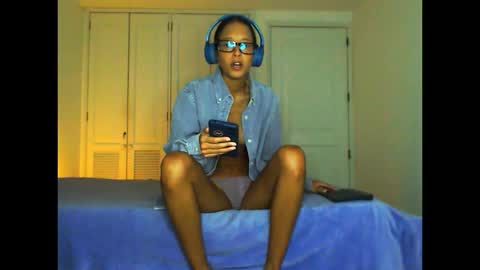 Only Becca online show from March 1, 3:41 am