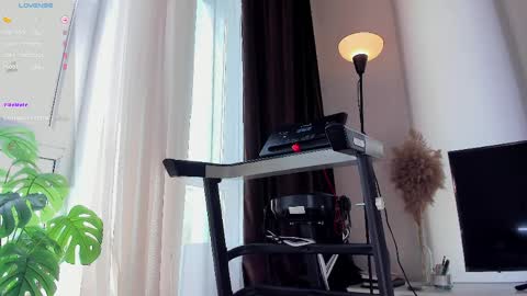 Amelia online show from May 7, 8:42 am