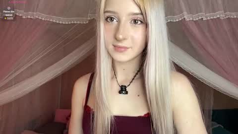 Snapshot of onlyeva1 chatting on May 16, 8:55 am Eva online show from May 16, 8:55 am