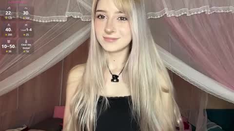 Snapshot of onlyeva1 chatting on May 17, 8:01 am Eva online show from May 17, 8:01 am