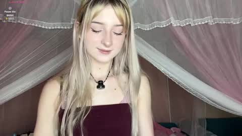 Snapshot of onlyeva1 chatting on May 23, 9:46 am Eva online show from May 23, 9:46 am