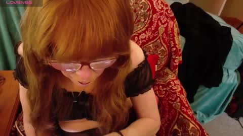 Snapshot of onlyniki4u chatting on May 25, 3:01 am Onlyniki online show from May 25, 3:01 am