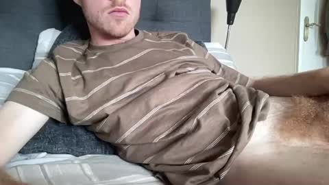 Snapshot of onnmyownface chatting on June 1, 3:25 pm onnmyownface online show from June 1, 3:25 pm